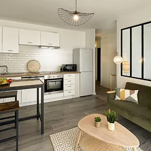 https://homey-botania-new-appartement-cosy-proche-gare.hotels-rhonealpes.com